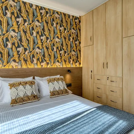 Apartment Deluxe Seaside For 4 *